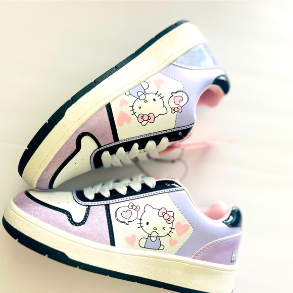 Hello Kitty by Sanrio Women’s Lavendar Casual Court Sneaker, Regular Width 6 - Picture 7 of 9